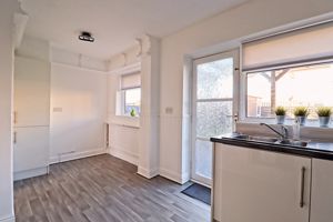 Kitchen/Diner- click for photo gallery
